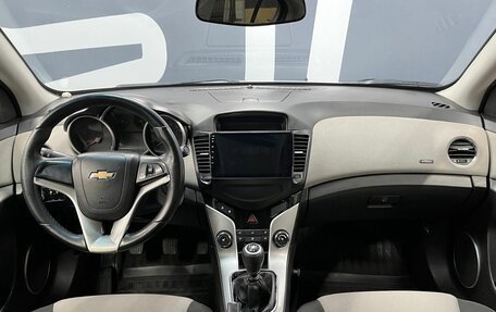 Chevrolet Cruze II, 2011 год, 849 900 рублей, 8 фотография