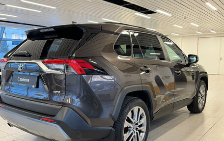 Toyota RAV4, 2021 год, 3 899 000 рублей, 2 фотография