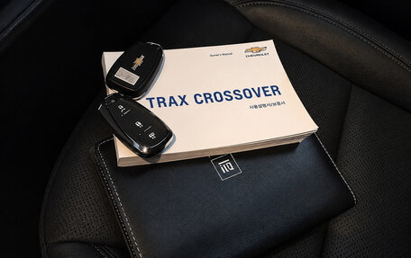 Chevrolet Trax, 2023 год, 1 650 000 рублей, 31 фотография