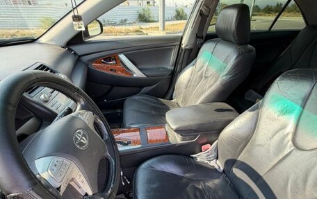 Toyota Camry, 2011 год, 870 000 рублей, 7 фотография