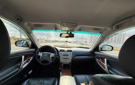 Toyota Camry, 2011 год, 870 000 рублей, 6 фотография