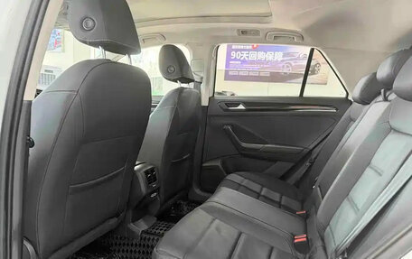 Volkswagen T-Roc I, 2022 год, 1 597 777 рублей, 8 фотография