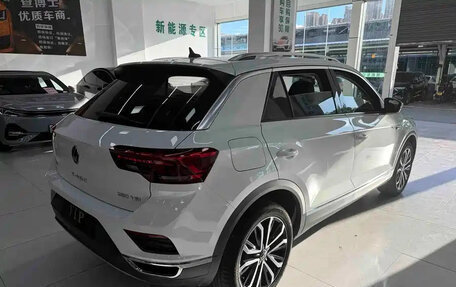 Volkswagen T-Roc I, 2022 год, 1 597 777 рублей, 11 фотография