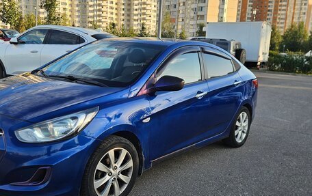 Hyundai Solaris II рестайлинг, 2011 год, 870 000 рублей, 10 фотография