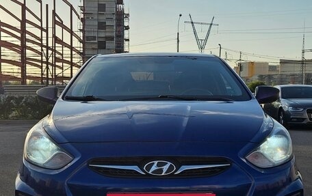 Hyundai Solaris II рестайлинг, 2011 год, 870 000 рублей, 2 фотография