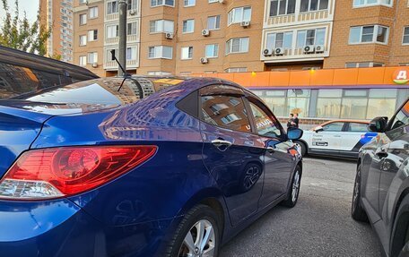 Hyundai Solaris II рестайлинг, 2011 год, 870 000 рублей, 16 фотография