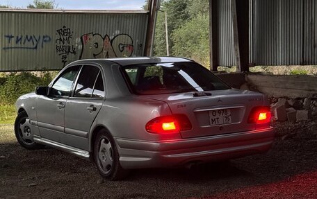 Mercedes-Benz E-Класс, 1999 год, 380 000 рублей, 1 фотография