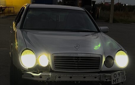 Mercedes-Benz E-Класс, 1999 год, 380 000 рублей, 5 фотография