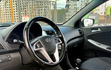 Hyundai Solaris II рестайлинг, 2011 год, 534 000 рублей, 12 фотография