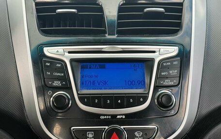 Hyundai Solaris II рестайлинг, 2011 год, 534 000 рублей, 17 фотография