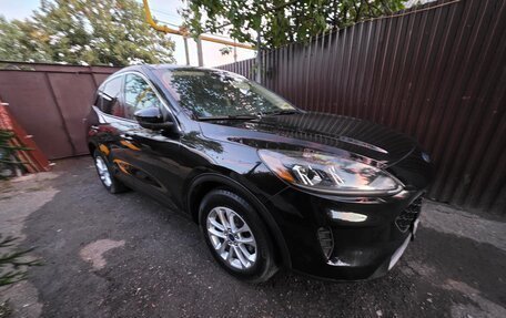 Ford Escape, 2020 год, 1 795 000 рублей, 2 фотография