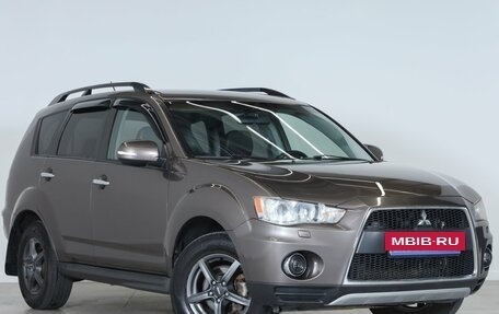 Mitsubishi Outlander III рестайлинг 3, 2011 год, 1 439 000 рублей, 2 фотография