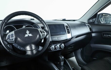 Mitsubishi Outlander III рестайлинг 3, 2011 год, 1 439 000 рублей, 8 фотография