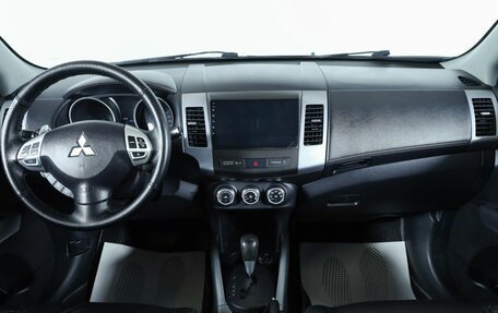 Mitsubishi Outlander III рестайлинг 3, 2011 год, 1 439 000 рублей, 9 фотография