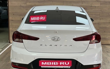Hyundai Elantra VI рестайлинг, 2020 год, 1 690 000 рублей, 8 фотография