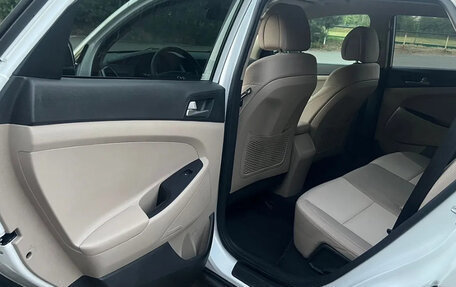 Hyundai Tucson III, 2018 год, 1 950 000 рублей, 7 фотография