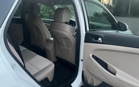 Hyundai Tucson III, 2018 год, 1 950 000 рублей, 10 фотография