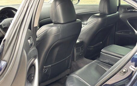 Lexus IS II рестайлинг 2, 2008 год, 1 650 000 рублей, 22 фотография