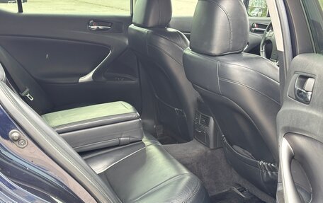 Lexus IS II рестайлинг 2, 2008 год, 1 650 000 рублей, 26 фотография
