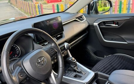 Toyota RAV4, 2021 год, 3 000 000 рублей, 9 фотография