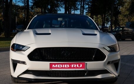 Ford Mustang VI рестайлинг, 2019 год, 4 000 000 рублей, 5 фотография