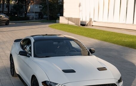 Ford Mustang VI рестайлинг, 2019 год, 4 000 000 рублей, 12 фотография