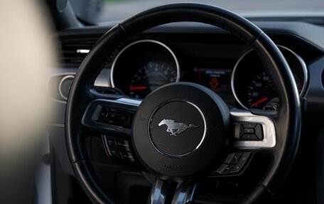 Ford Mustang VI рестайлинг, 2019 год, 4 000 000 рублей, 23 фотография