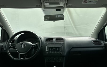 Volkswagen Polo VI (EU Market), 2018 год, 1 150 000 рублей, 13 фотография