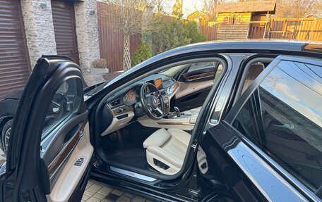 BMW 7 серия, 2012 год, 1 600 000 рублей, 19 фотография