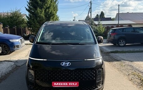 Hyundai Staria, 2024 год, 6 990 000 рублей, 1 фотография