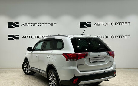 Mitsubishi Outlander III рестайлинг 3, 2015 год, 1 549 000 рублей, 5 фотография