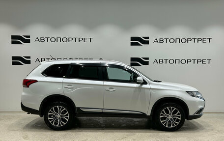 Mitsubishi Outlander III рестайлинг 3, 2015 год, 1 549 000 рублей, 8 фотография