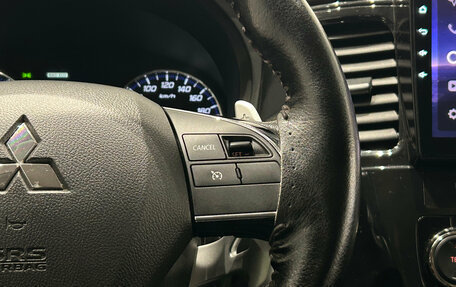 Mitsubishi Outlander III рестайлинг 3, 2015 год, 1 549 000 рублей, 22 фотография