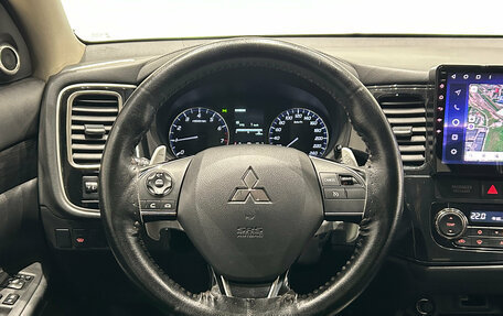 Mitsubishi Outlander III рестайлинг 3, 2015 год, 1 549 000 рублей, 20 фотография
