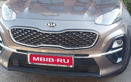 KIA Sportage IV рестайлинг, 2019 год, 2 420 000 рублей, 1 фотография