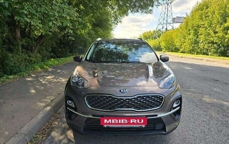KIA Sportage IV рестайлинг, 2019 год, 2 420 000 рублей, 2 фотография