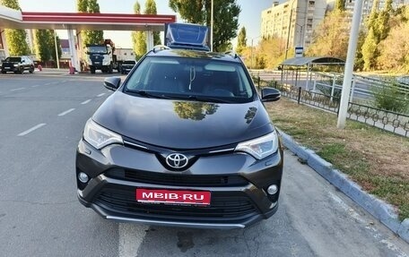Toyota RAV4, 2018 год, 2 750 000 рублей, 1 фотография