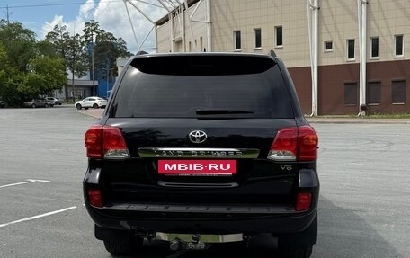 Toyota Land Cruiser 200, 2015 год, 3 950 000 рублей, 4 фотография