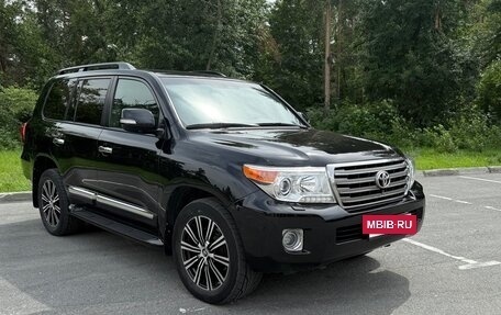 Toyota Land Cruiser 200, 2015 год, 3 950 000 рублей, 8 фотография
