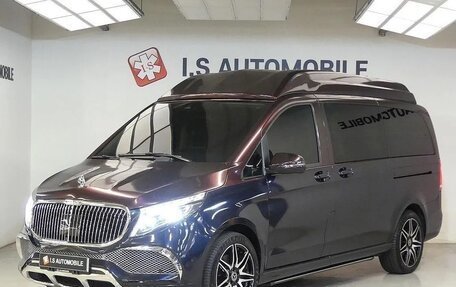 Mercedes-Benz V-Класс, 2023 год, 10 670 000 рублей, 2 фотография