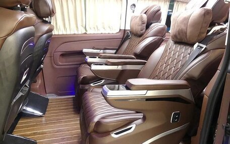 Mercedes-Benz V-Класс, 2023 год, 10 670 000 рублей, 15 фотография