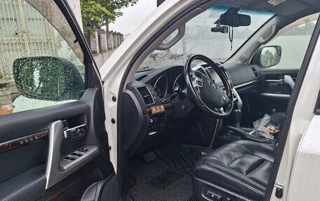 Toyota Land Cruiser 200, 2012 год, 3 790 000 рублей, 6 фотография