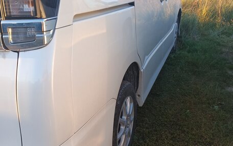 Toyota Voxy III, 2016 год, 1 800 000 рублей, 7 фотография