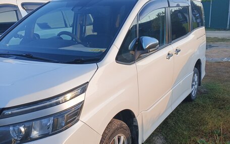 Toyota Voxy III, 2016 год, 1 800 000 рублей, 3 фотография