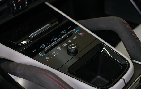 Porsche Cayenne III, 2025 год, 25 990 000 рублей, 26 фотография