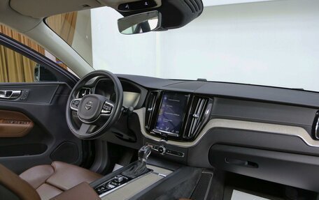 Volvo XC60 II, 2019 год, 2 825 000 рублей, 5 фотография
