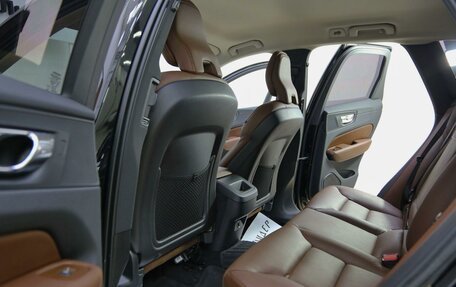 Volvo XC60 II, 2019 год, 2 825 000 рублей, 6 фотография
