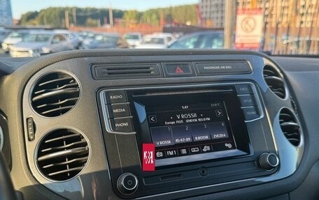Volkswagen Tiguan I, 2016 год, 1 889 000 рублей, 22 фотография