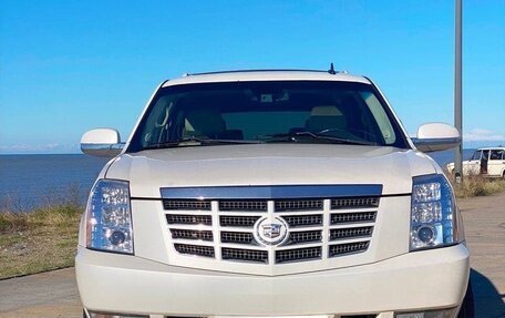 Cadillac Escalade III, 2008 год, 1 350 000 рублей, 3 фотография