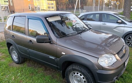 Chevrolet Niva I рестайлинг, 2014 год, 550 000 рублей, 2 фотография